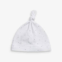 Load image into Gallery viewer, White Born In 2020 Bib &amp; Hat  (up to 6 months) - Allsport
