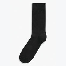 Load image into Gallery viewer, Black Essential Socks 7 Pack
