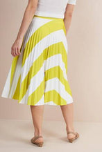 Load image into Gallery viewer, 917204 PLEAT SKIRT MG MELON 6 SKIRTS - Allsport
