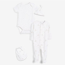 Load image into Gallery viewer, White Cotton Giraffe Sleepsuit, Bodysuit, Bib &amp; Hat Set (0-6mths) - Allsport

