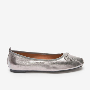Pewter Leather Signature Ruched Ballerina Shoes