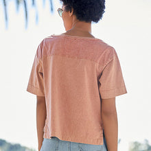Load image into Gallery viewer, Washed Pocket Short Sleeve Top
