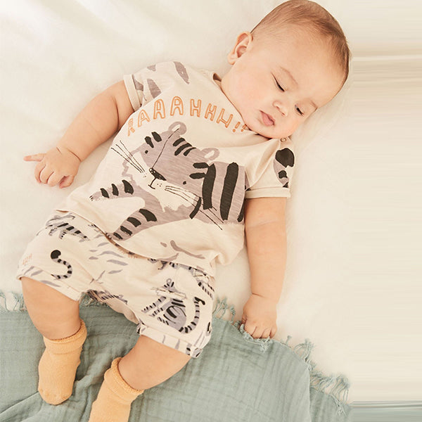 Black/White/Grey Baby 2 Piece Tiger Printed T-Shirt And Leggings Set (0-18mths)