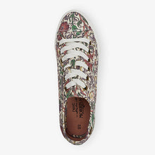 Load image into Gallery viewer, Morris &amp; Co. Printed Baseball Canvas Trainers

