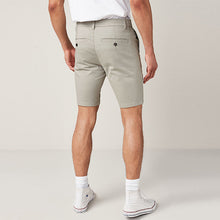 Load image into Gallery viewer, Bone Cream Pleated Slim Fit Stretch Chino Shorts
