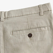 Load image into Gallery viewer, Bone Cream Pleated Slim Fit Stretch Chino Shorts
