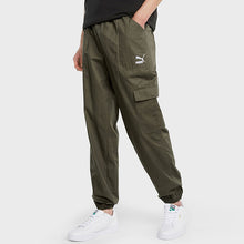 Load image into Gallery viewer, CLASSICS MEN&#39;S CARGO PANTS
