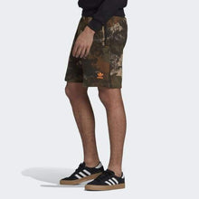 Load image into Gallery viewer, CAMO SHORTS - Allsport
