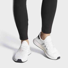 Load image into Gallery viewer, DEERUPT RUNNER W SHOES - Allsport
