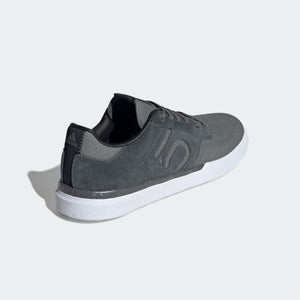 SLEUTH SHOES - Allsport