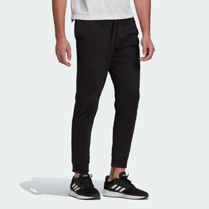 MID-RISE JERSEY PANTS WITH MOISTESSENTIALS SINGLE JERSEY TAPERED CUFF PANTSURE-ABSORBING COMFORT.