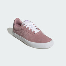 Load image into Gallery viewer, VULC RAID3R LIFESTYLE SKATEBOARDING 3-STRIPES SHOES
