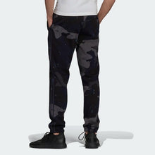 Load image into Gallery viewer, GRAPHICS CAMO SWEAT JOGGERS - Allsport

