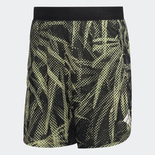 Load image into Gallery viewer, DESIGNED FOR TRAINING HEAT.RDY GRAPHICS HIIT SHORTS

