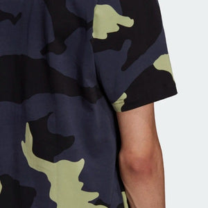 GRAPHICS CAMO T-SHIRT - Allsport