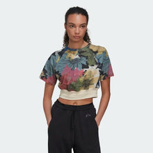 Load image into Gallery viewer, ALLOVER PRINT CROPPED TEE
