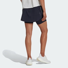 Load image into Gallery viewer, RUN ICONS 3-STRIPES RUNNING SKORT

