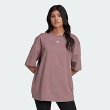Load image into Gallery viewer, LOUNGEWEAR ADICOLOR ESSENTIALS T-SHIRT
