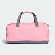 Load image into Gallery viewer, ESSENTIALS LOGO DUFFEL BAG MEDIUM
