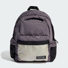 Load image into Gallery viewer, CLASSIC BADGE OF SPORT BACKPACK 3
