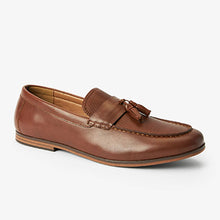 Load image into Gallery viewer, Tan Brown Tassel Loafers
