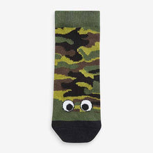 Load image into Gallery viewer, 7 Pack Multi Camouflage Cotton Rich Socks (Youger Boys)
