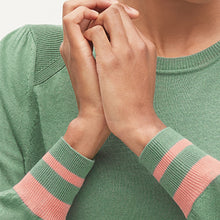 Load image into Gallery viewer, Green Tipped Crew Neck Jumper
