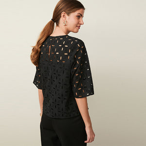 Broidery Lace Boxy Top