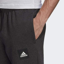 Load image into Gallery viewer, MUST HAVES STADIUM JOGGERS - Allsport
