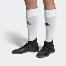 Load image into Gallery viewer, PREDATOR 20.3 INDOOR BOOTS - Allsport

