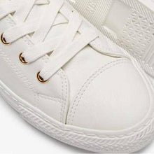 Load image into Gallery viewer, WHITE BASEBALL LACE UP TRAINERS - Allsport
