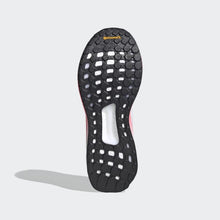 Load image into Gallery viewer, SOLARBOOST 19 SHOES - Allsport
