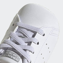Load image into Gallery viewer, STAN SMITH CRIB SHOES - Allsport
