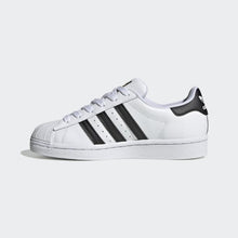 Load image into Gallery viewer, SUPERSTAR JUNIOR SHOES - Allsport
