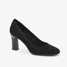 Load image into Gallery viewer, Black Forever Comfort® Round Toe Block Heel Court Shoes
