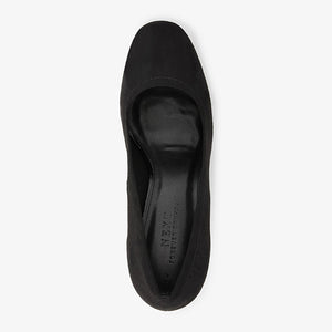 Black Forever Comfort® Round Toe Block Heel Court Shoes