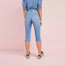 Load image into Gallery viewer, Mid Blue Pedal Pusher Cropped Jeans
