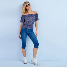 Load image into Gallery viewer, Dark Blue Pedal Pusher Cropped Jeans
