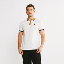 Load image into Gallery viewer, White/Tan Brown Tipped Regular Fit Pique Polo Shirt
