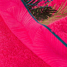 Load image into Gallery viewer, Drap de bain bouclette de coton brodé fresque jungle tropicale Jalapao fuchsia - Allsport
